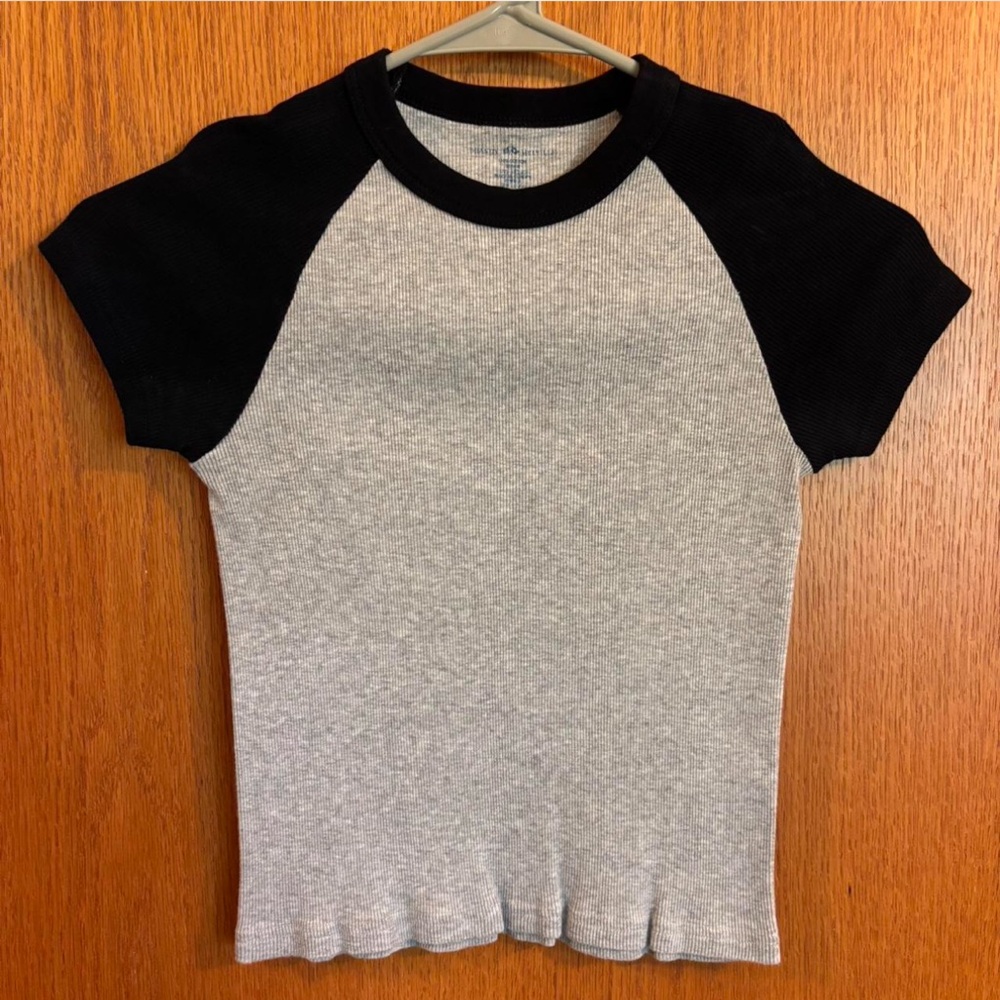 Black and Gray Short Sleeve Top